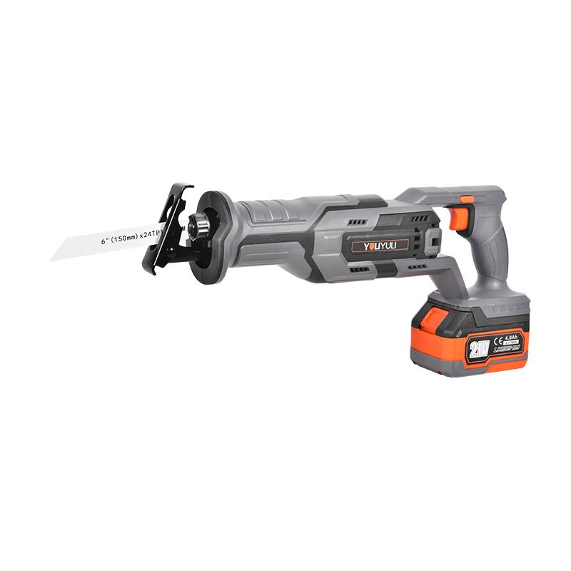 Handheld Electric Chainsaw vs. Gasoline Chainsaw